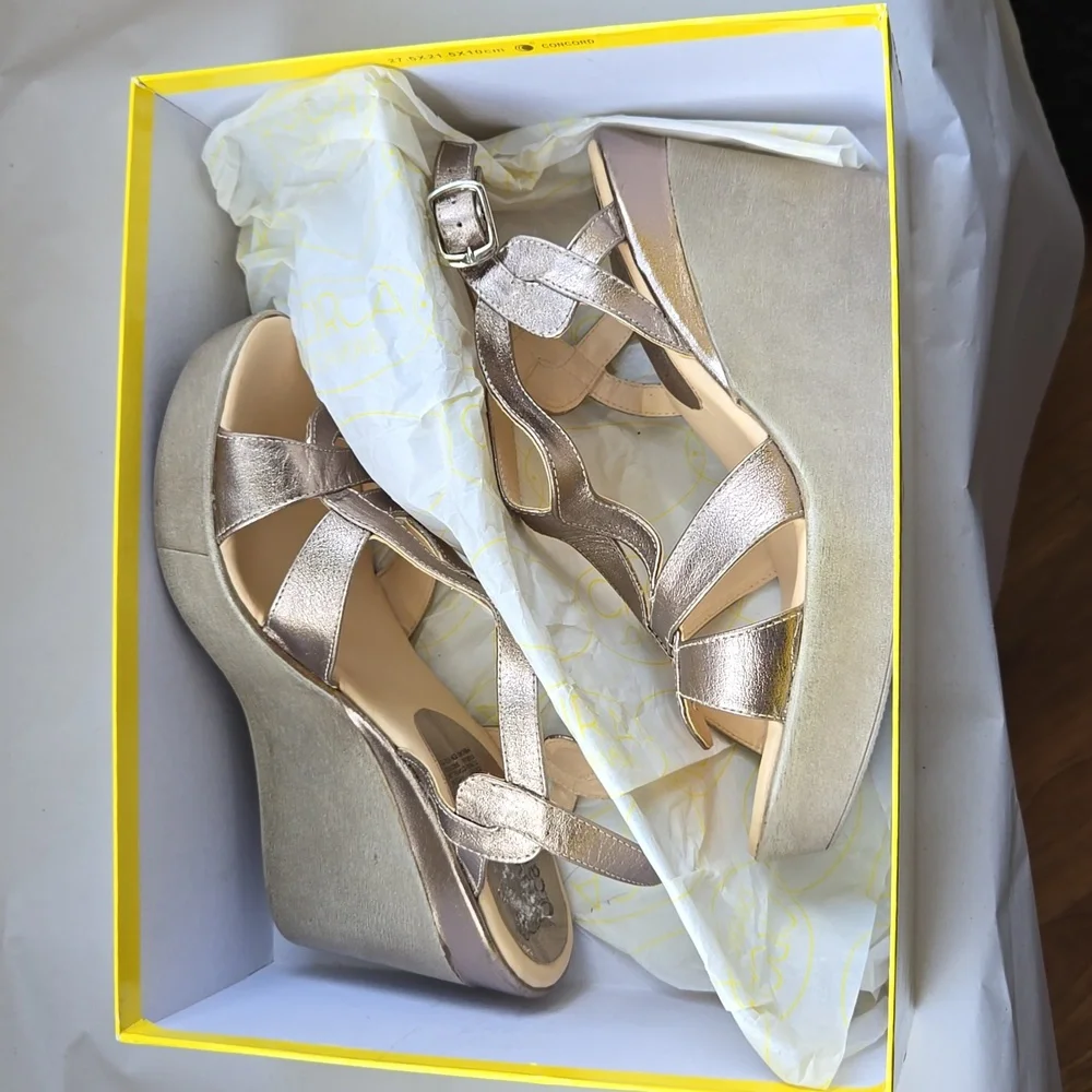 Suave Caminar Gold Metallic Strappy Wedge Heels Women's size 5.5 - Picture 7 of 8